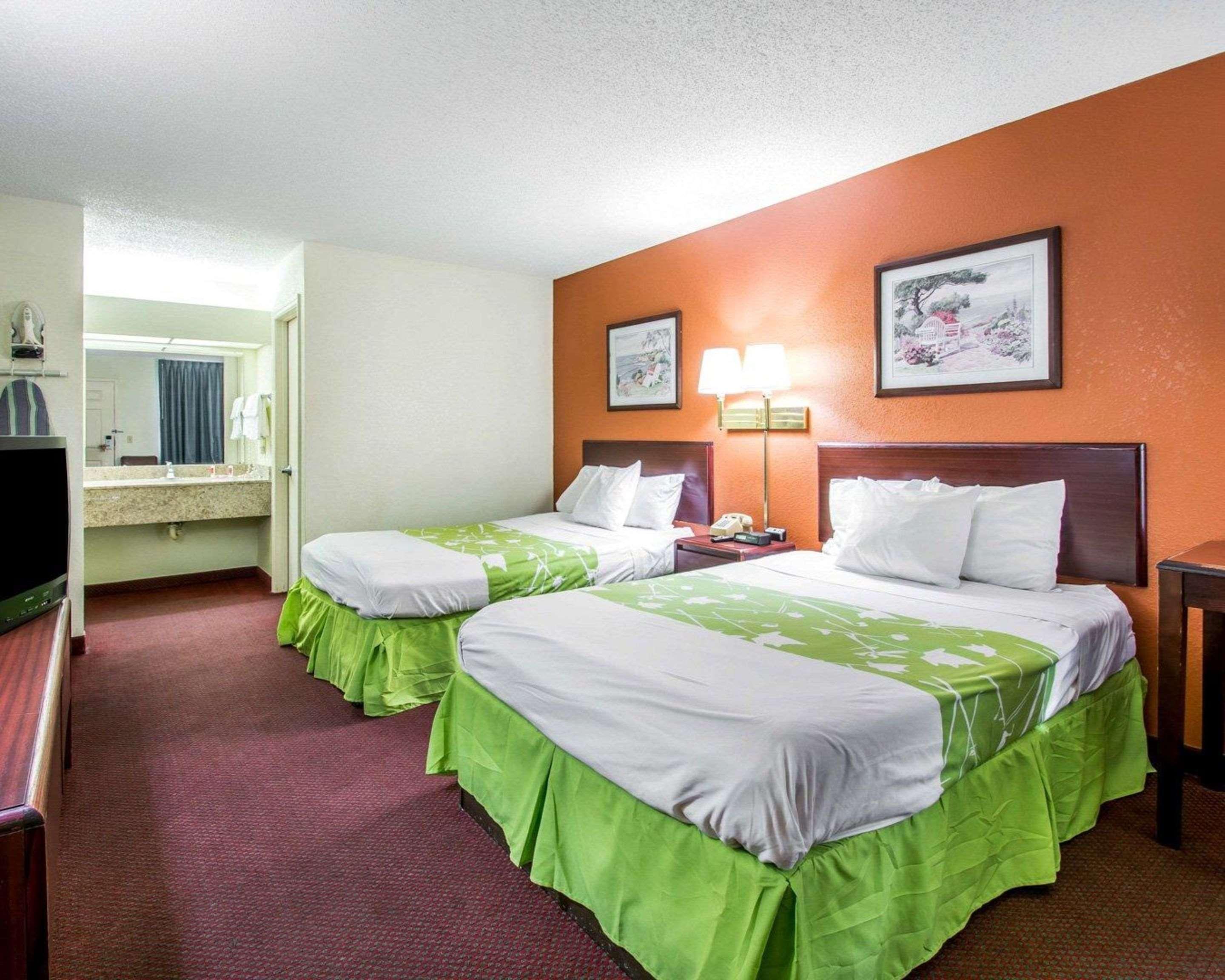 Econo Lodge Dothan Eksteriør bilde