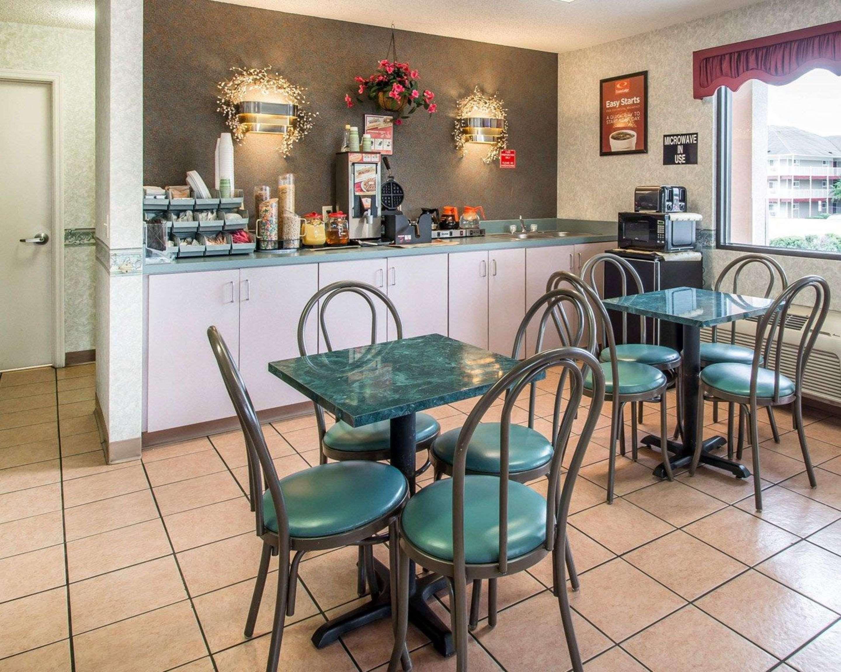 Econo Lodge Dothan Eksteriør bilde