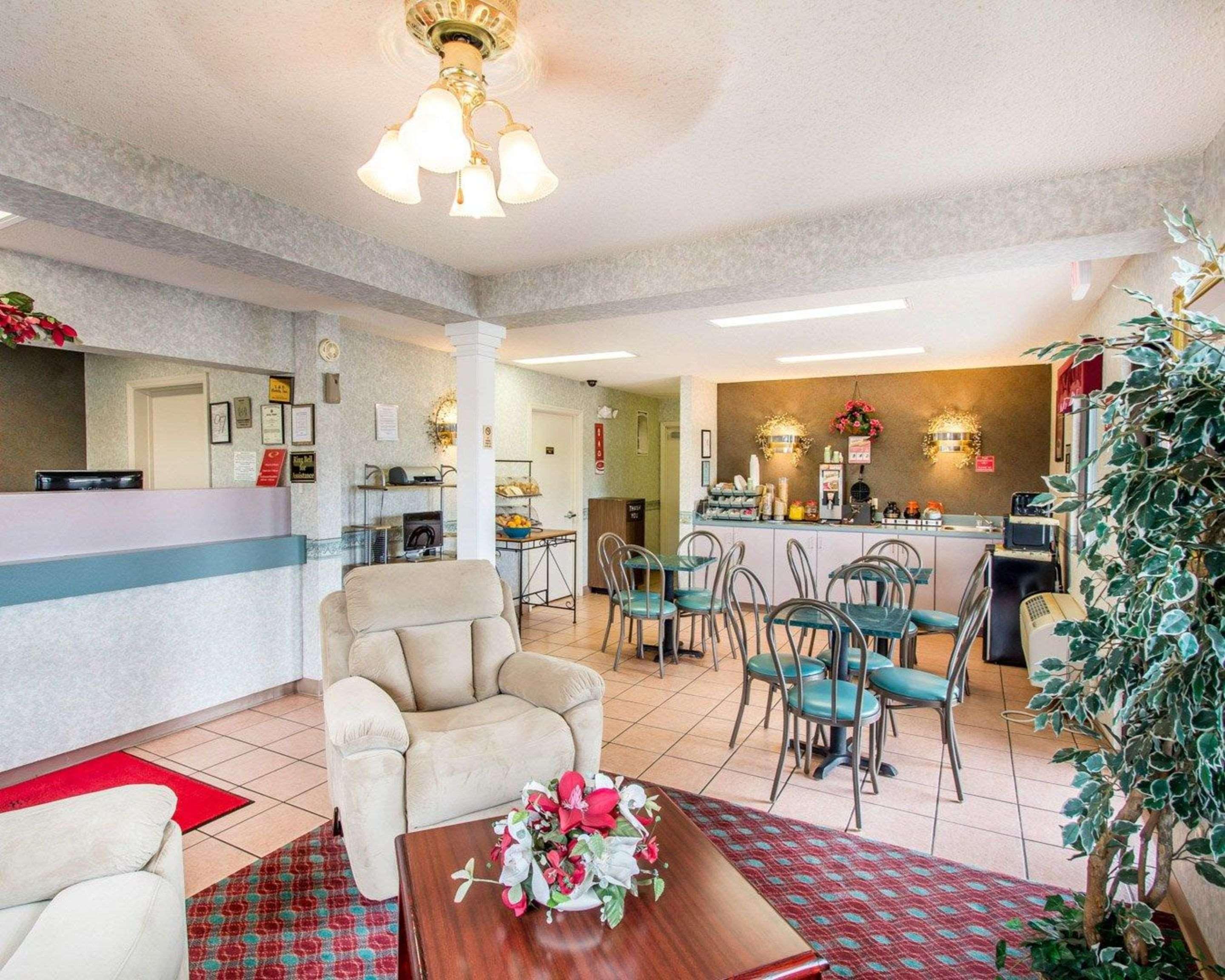 Econo Lodge Dothan Eksteriør bilde