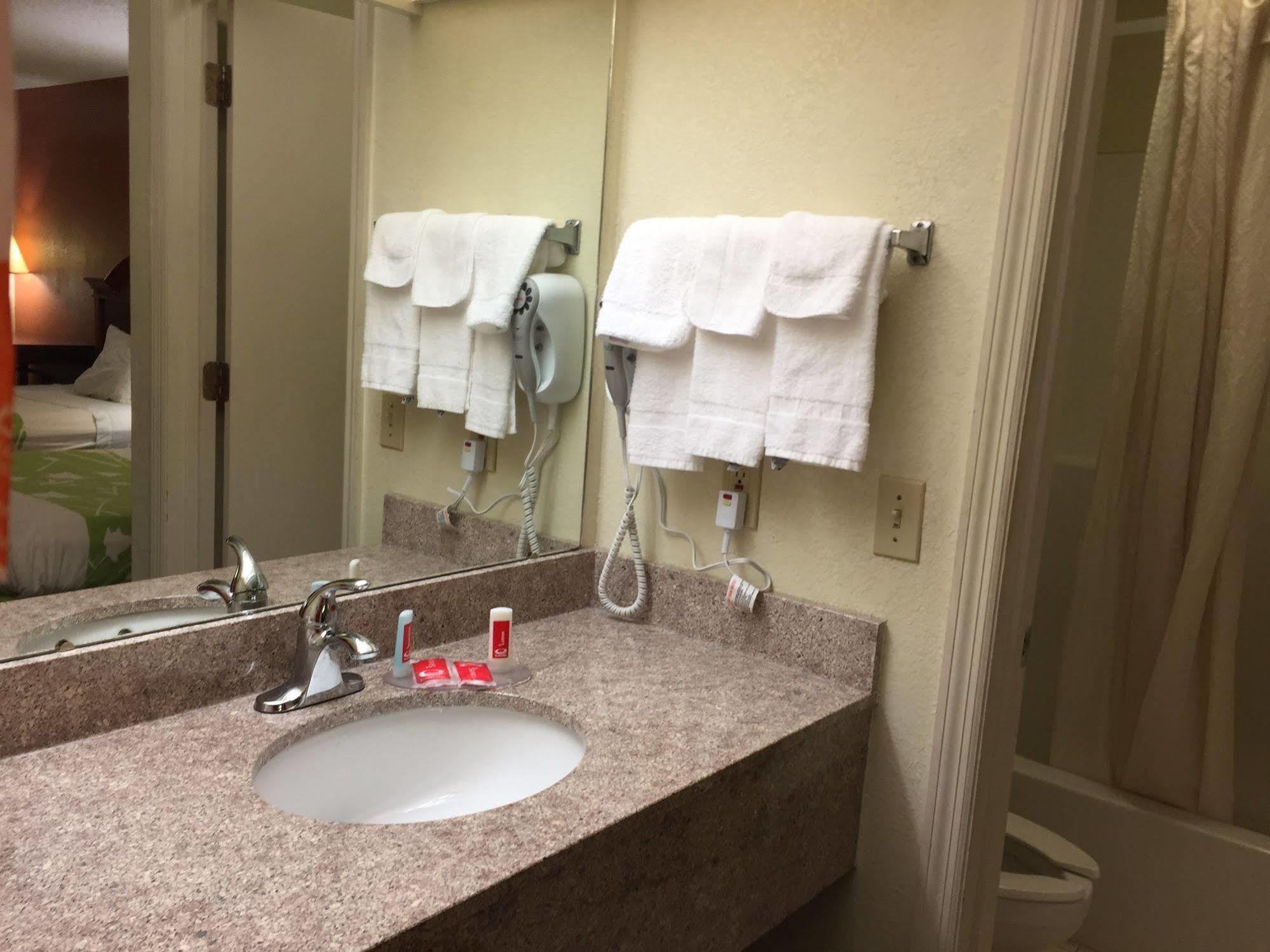 Econo Lodge Dothan Eksteriør bilde