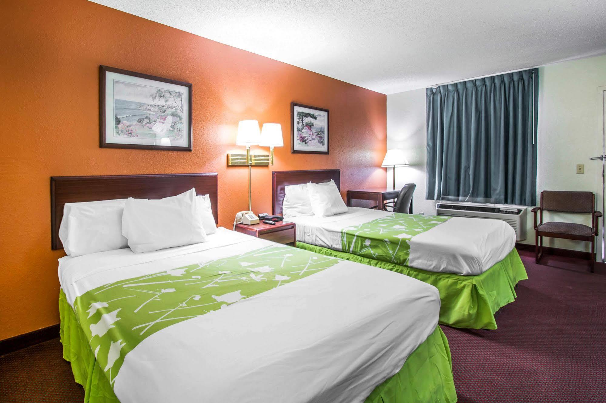 Econo Lodge Dothan Eksteriør bilde